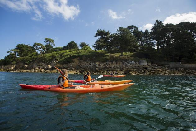 camping paradis menez bichen  kayack famille finistere